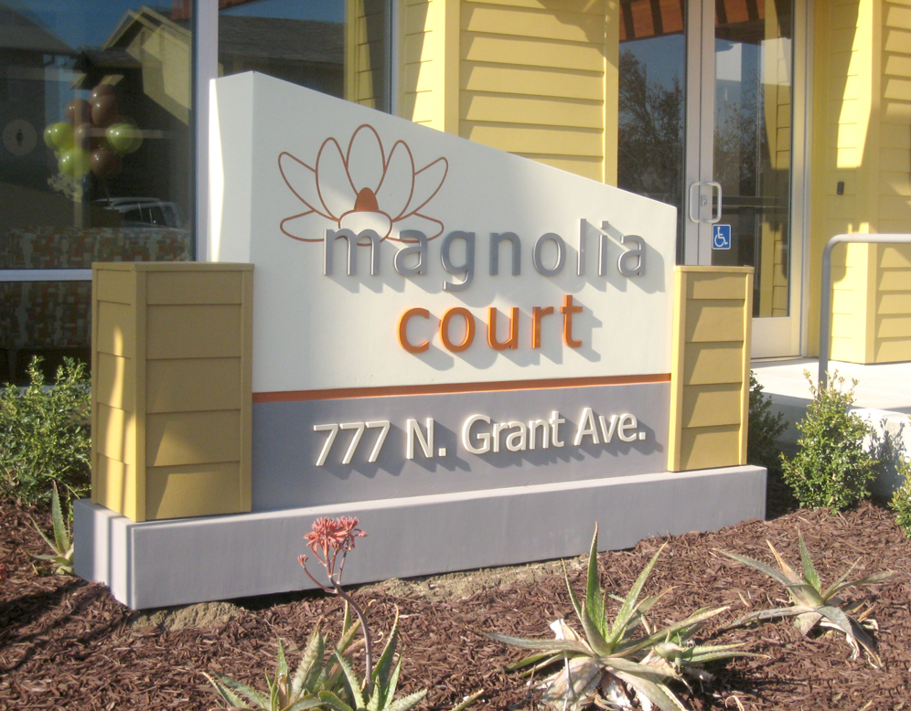 Magnolia-Monument.jpg